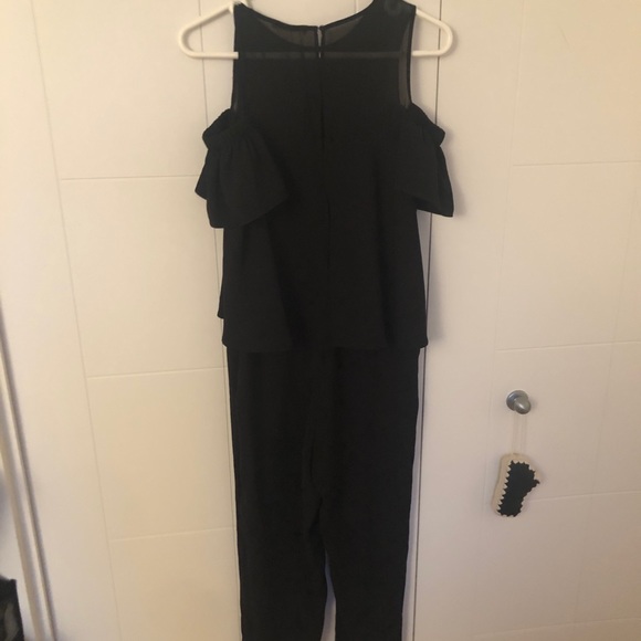 Black jumper with cold shoulder - Picture 4 of 4